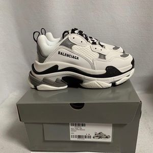 Balenciaga Triple S EU 38